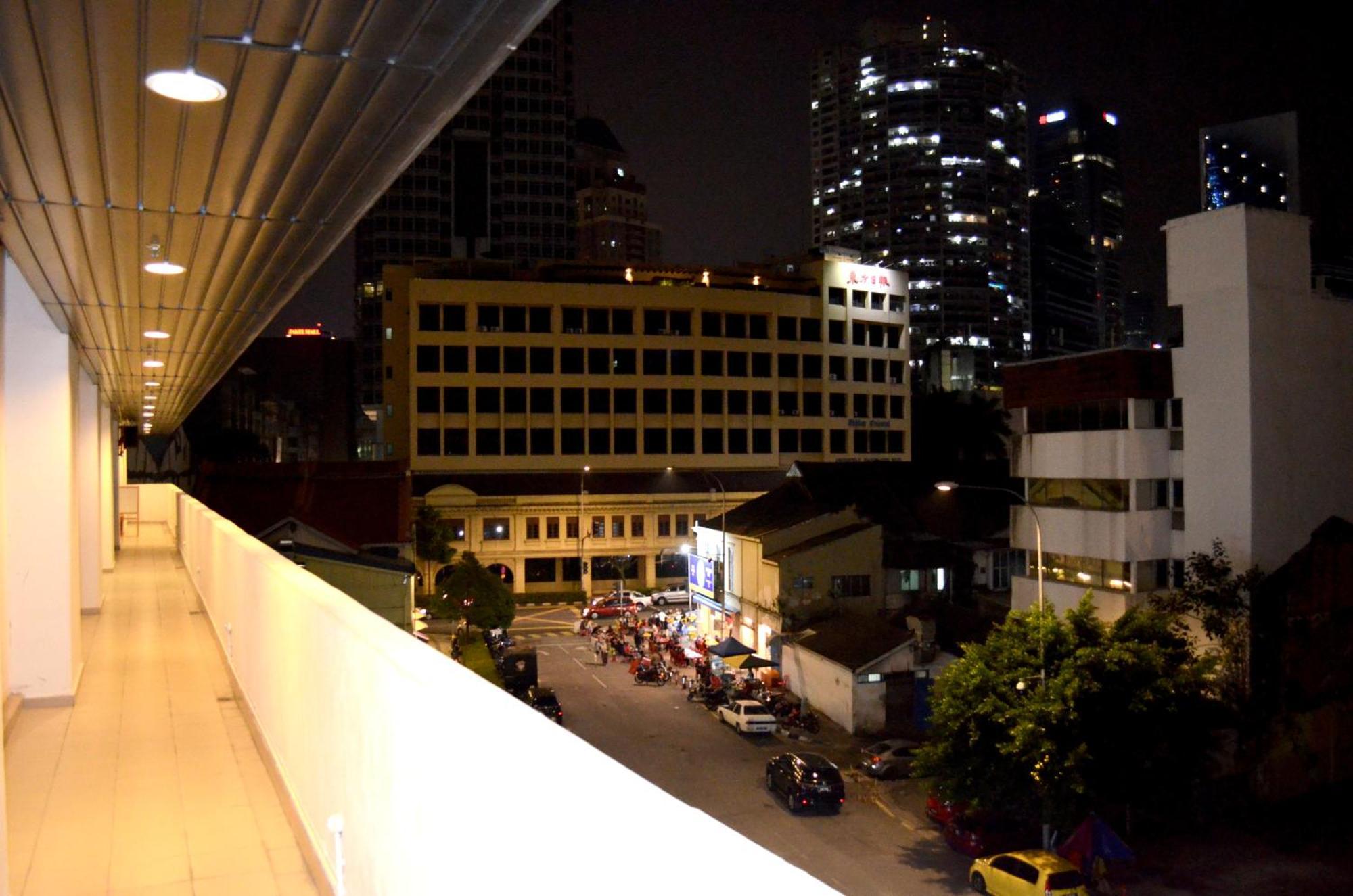 Red Room Kuala Lumpur — Photos 3